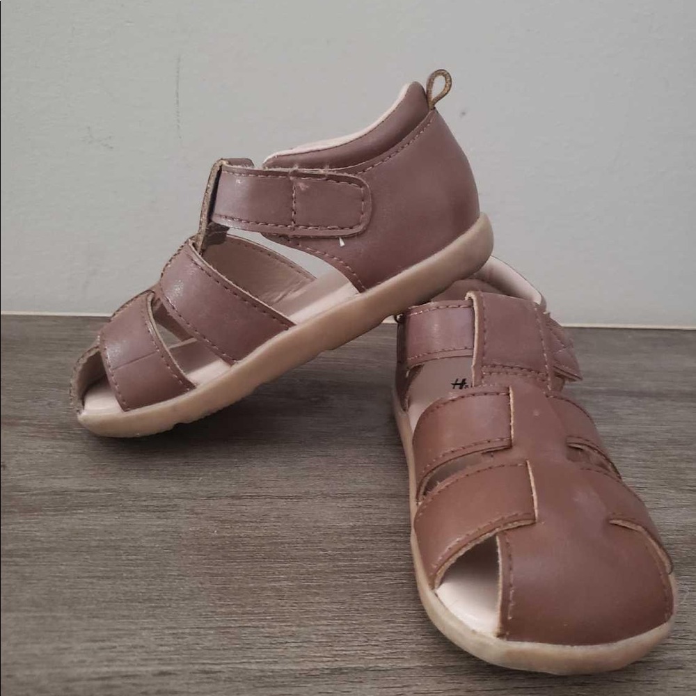 ⭐️2/25⭐️
H&M Sandals